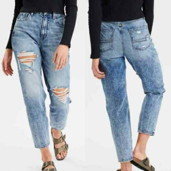 American Eagle Curvy Mom Jeans Acid Wash Ripped